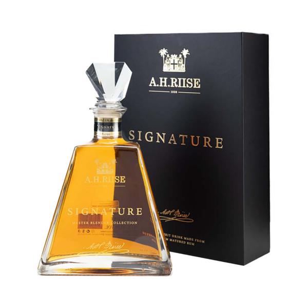 A. H. Riise Signature 0,7l Flasche